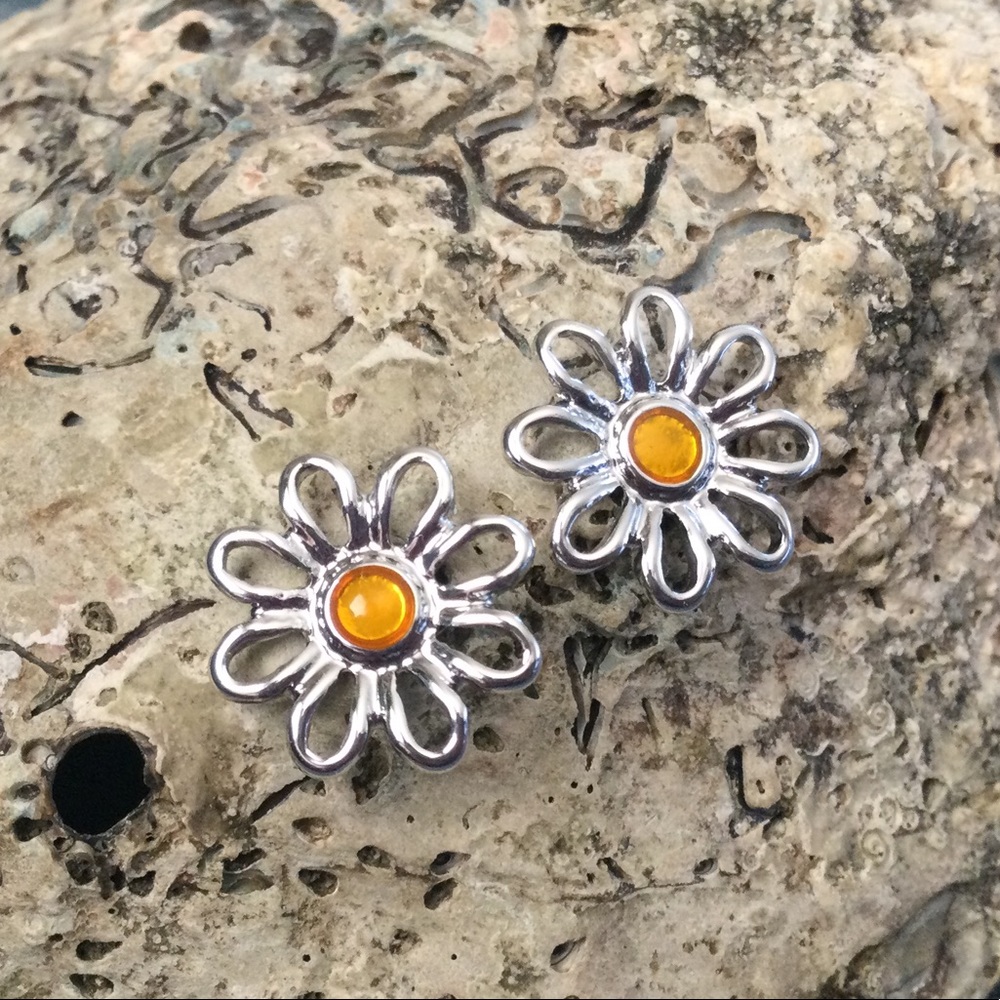 Silver Flower Studs